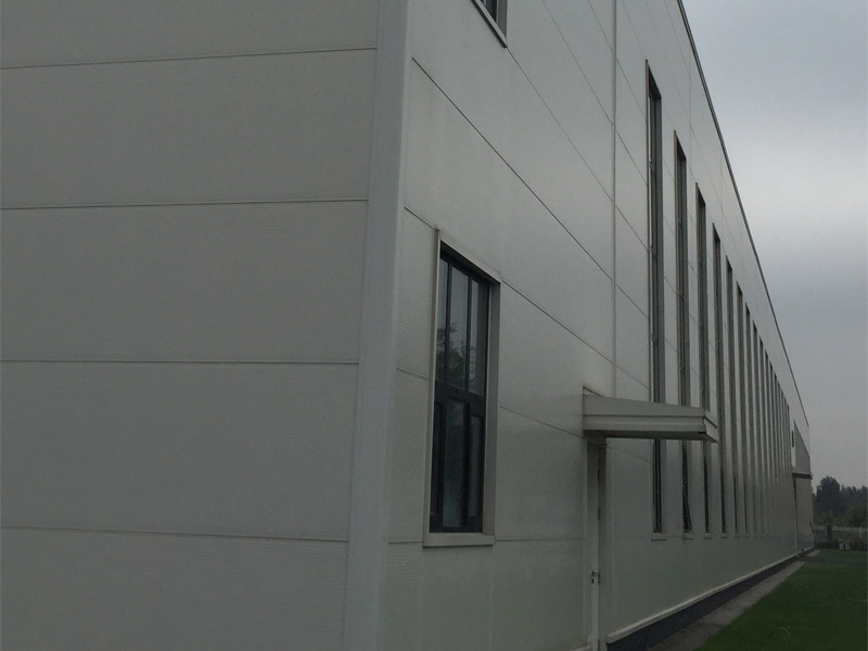 潔凈板鋼構(gòu)車(chē)間